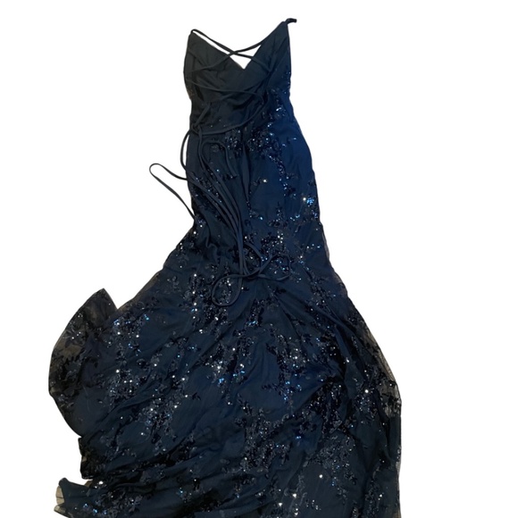 JJ’s House black sequin prom gown strappy back 0 2 - Picture 1 of 4